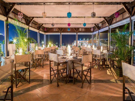 Restaurante DELICIAS en Idyll Suites