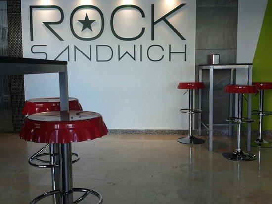 Rock Sandwich