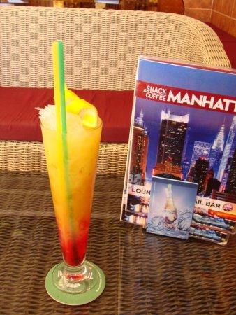 Manhattan Snack & Cocktail