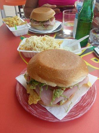 Hamburgueseria Pizzeria Wambo
