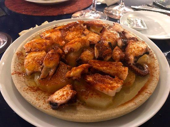 Salitre Tapas Bar