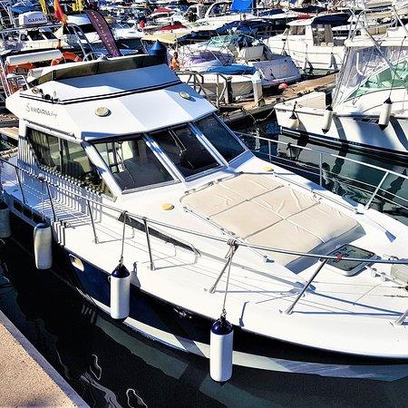 Mandarina Lounge Boat