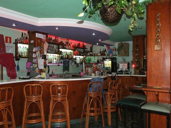 Weirdos Bar